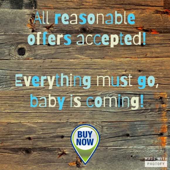 Closet - Picture 1 of 1